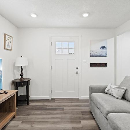 Peach Street Super Suite Medford Extérieur photo