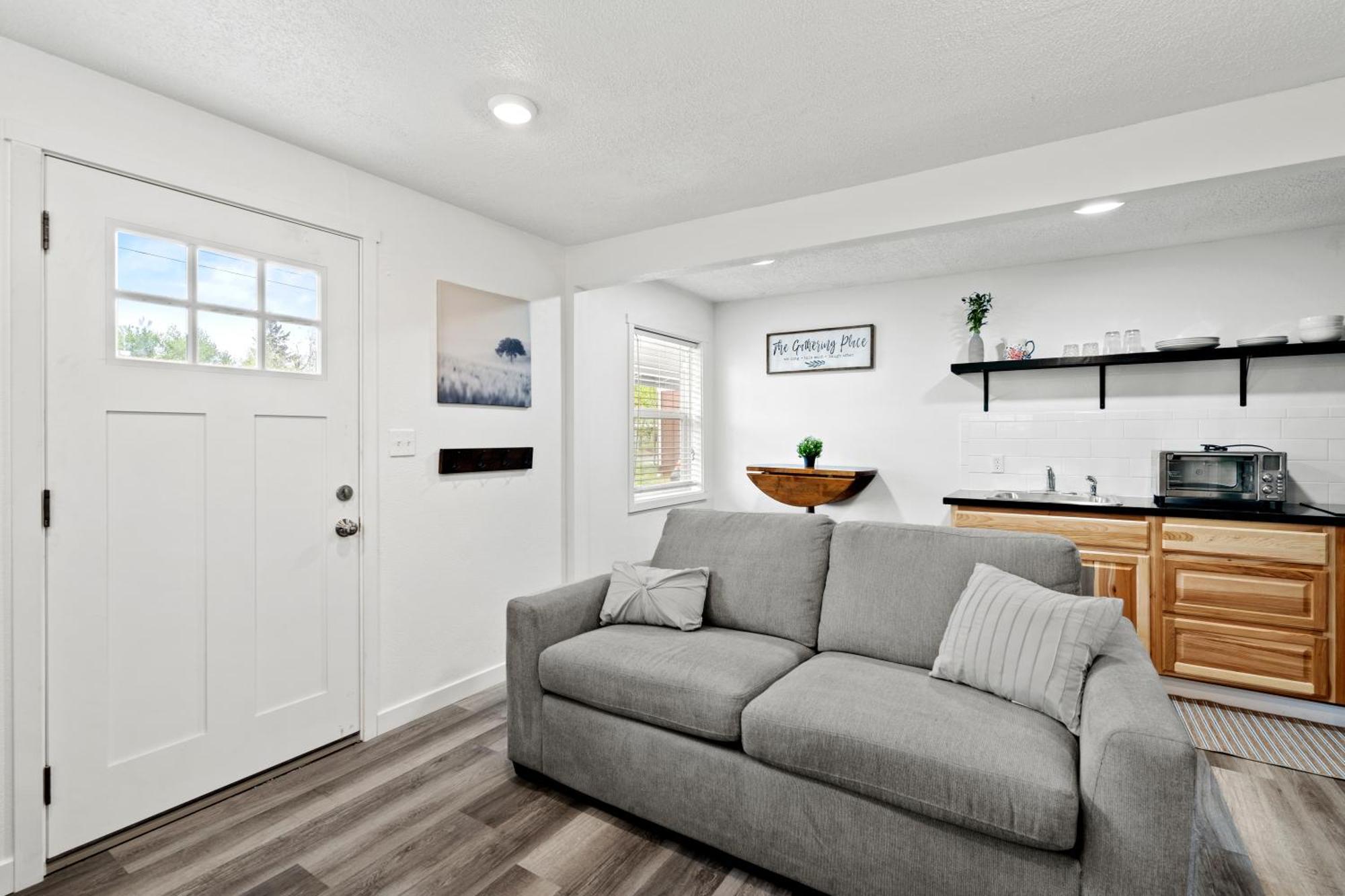 Peach Street Super Suite Medford Extérieur photo