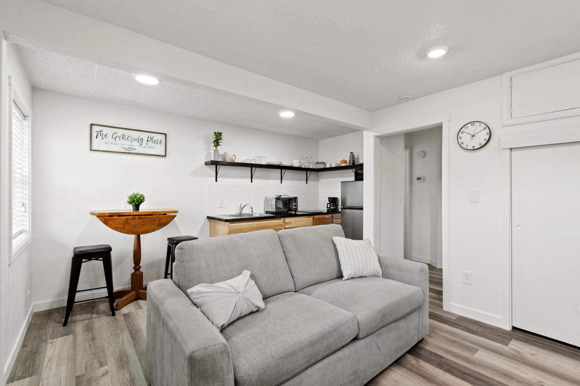 Peach Street Super Suite Medford Extérieur photo