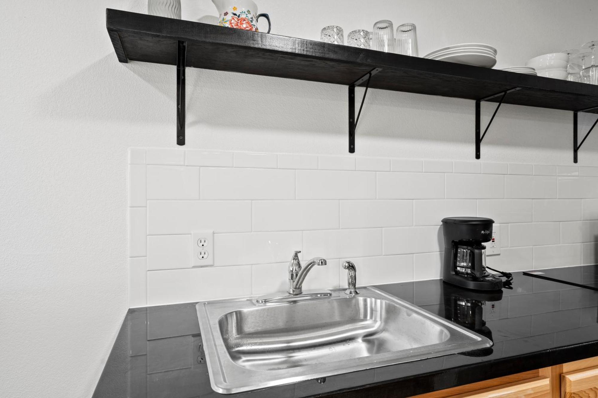Peach Street Super Suite Medford Extérieur photo